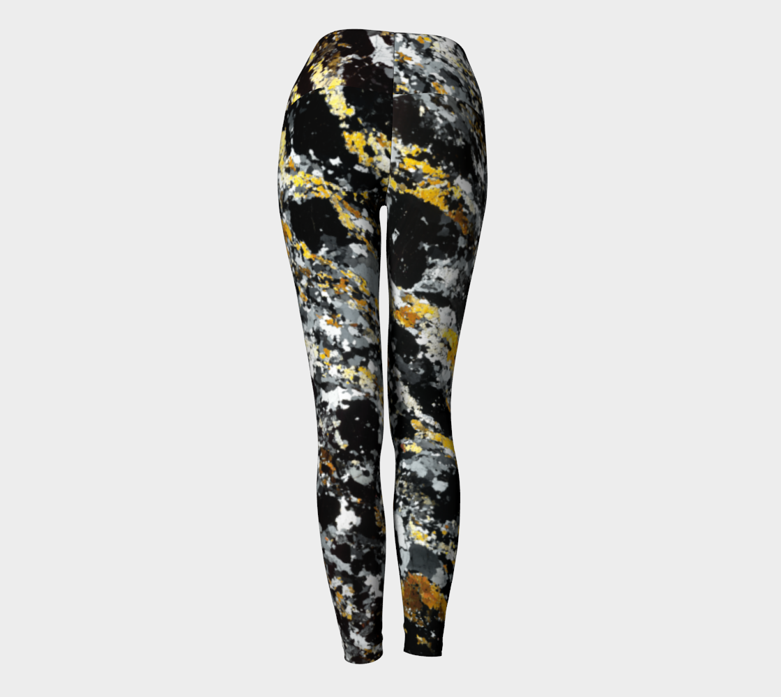 Garnet+Sillimanite Metapelite (Oygarden Group-Antarctica) yoga leggings