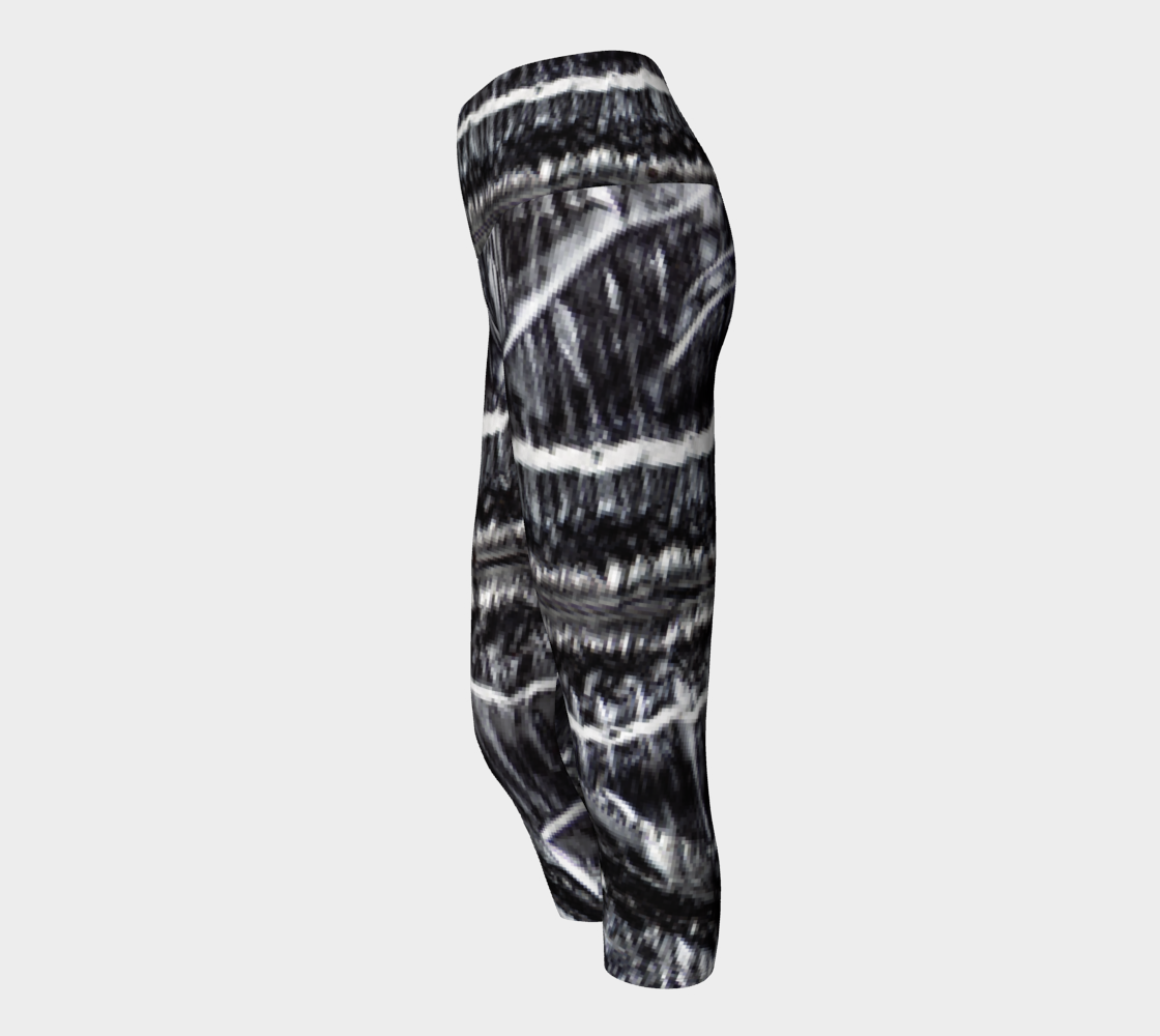 Serpentine from Sloan Kimberlite 'Fierce' yoga capris