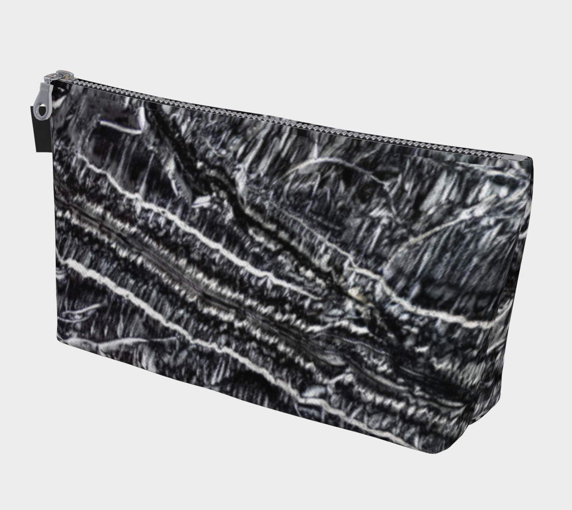 Serpentine from Sloan Kimberlite 'Fierce' travel kit