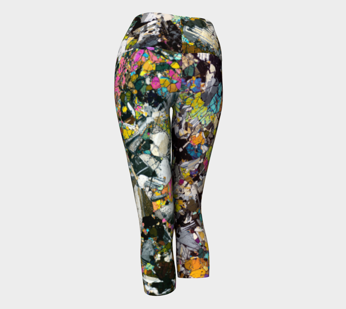 Tirhert Vestan Eucrite Meteorite yoga capris